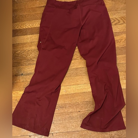 Red flared leggings - Picture 1 of 1